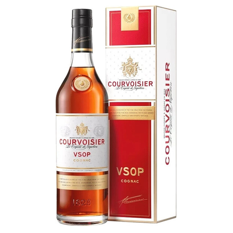 Коньяк Курвуазье VSOP (п/к) 0,7